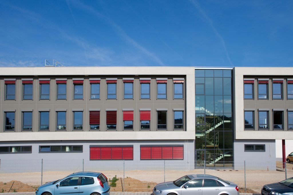 Firmengebäude mit Fertigungshalle Richard Wagner in Bruckbach