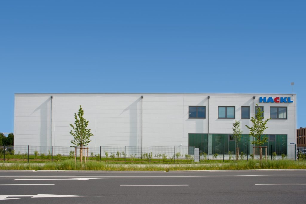 Firma Hackl, Lagerhalle und Verwaltungsgebäude