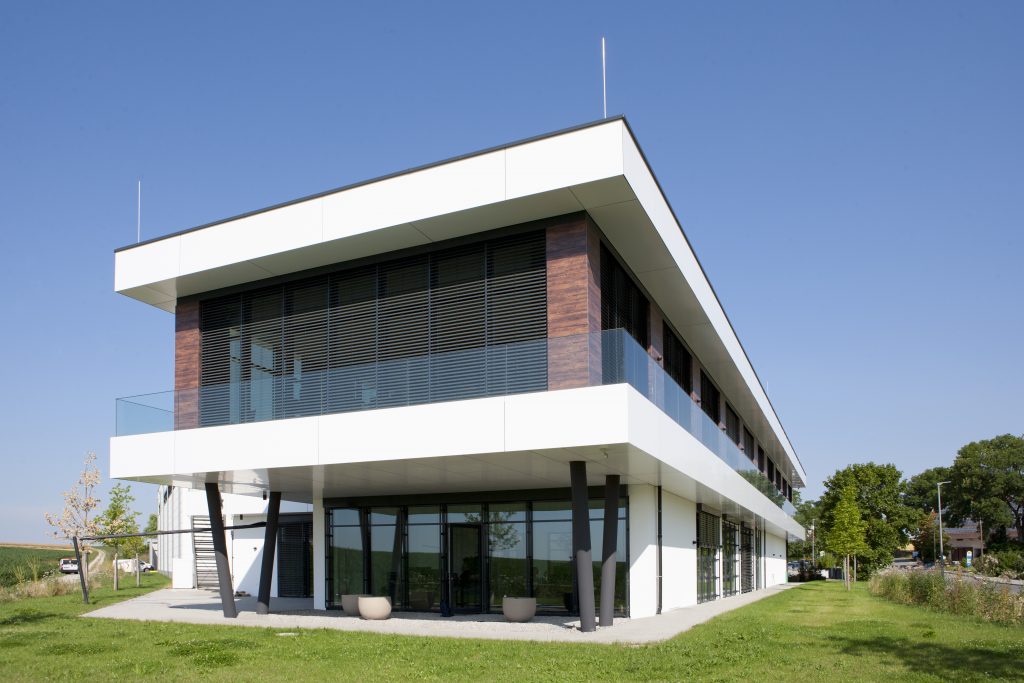 Betriebsgebäude Butz Aufzüge GmbH, 85232 Bergkirchen-Priel